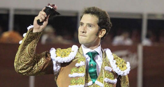 MÉXICO- Arturo Saldívar, única oreja en la noche del jueves en Yuriria cultoro.com/festejos/2018/…