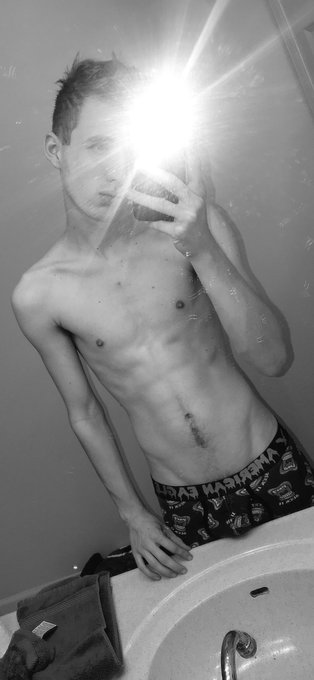 Watch Dawson's leaked NSFW photo on TwXstars