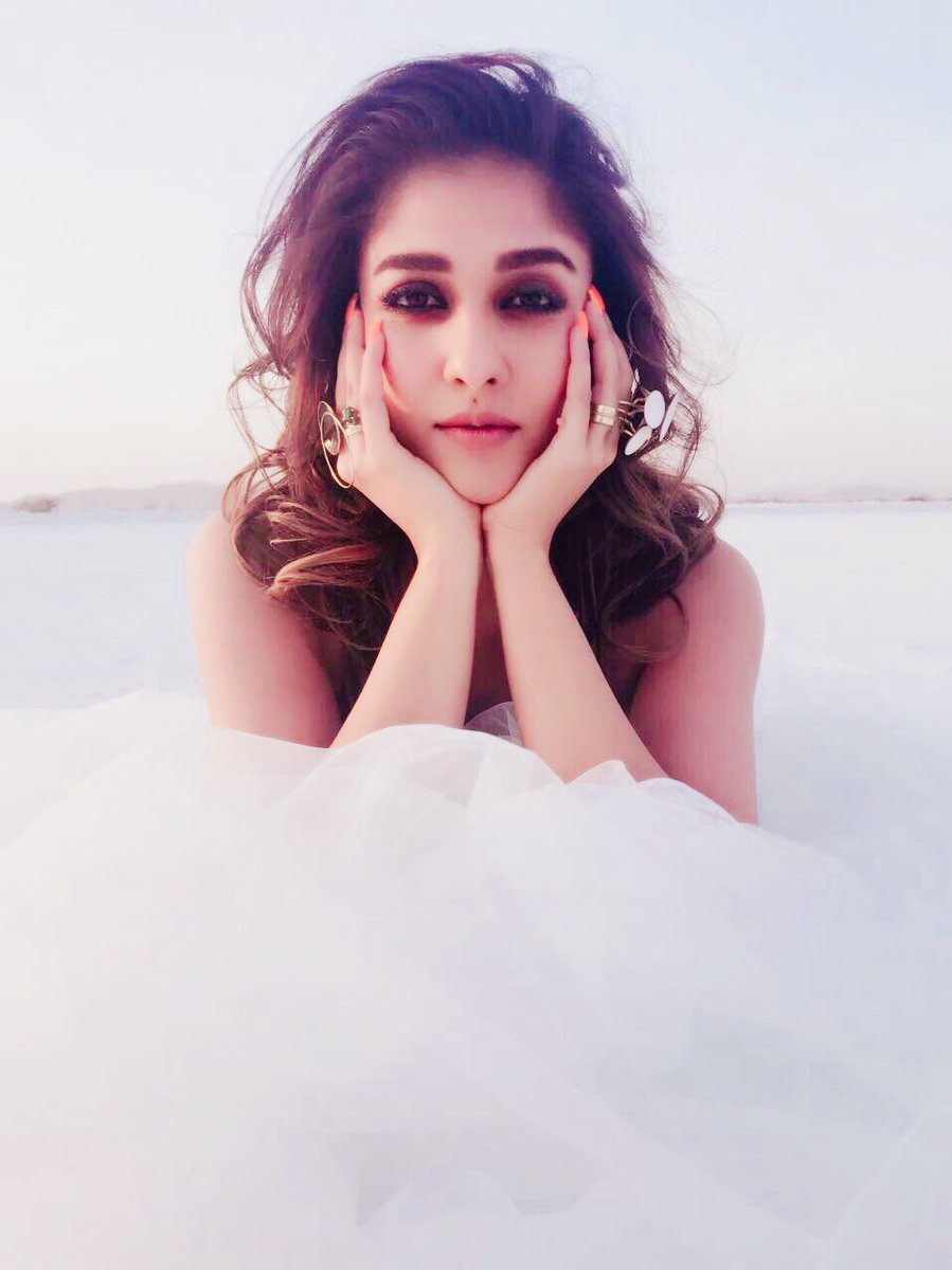 NayantharaU's tweet photo. And more #VelaikkaranShoot 🎥 https://t.co/XWo0zZMYGY