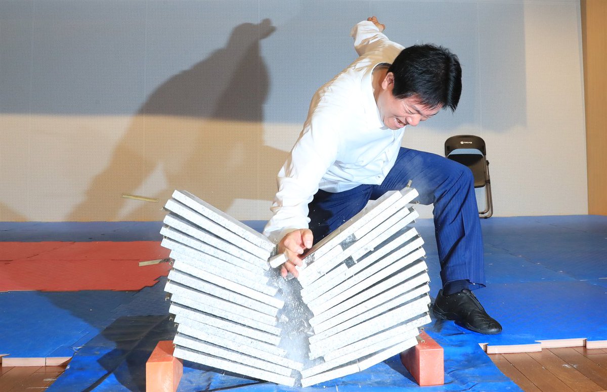 내가 이사람을 진즉에 왜 못알아봤는가 몰러...