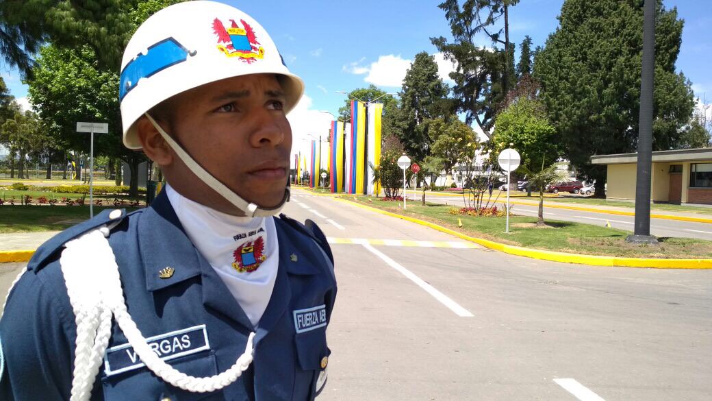 “Nunca se llega al éxito por el ascensor, sino utilizando las escaleras”.