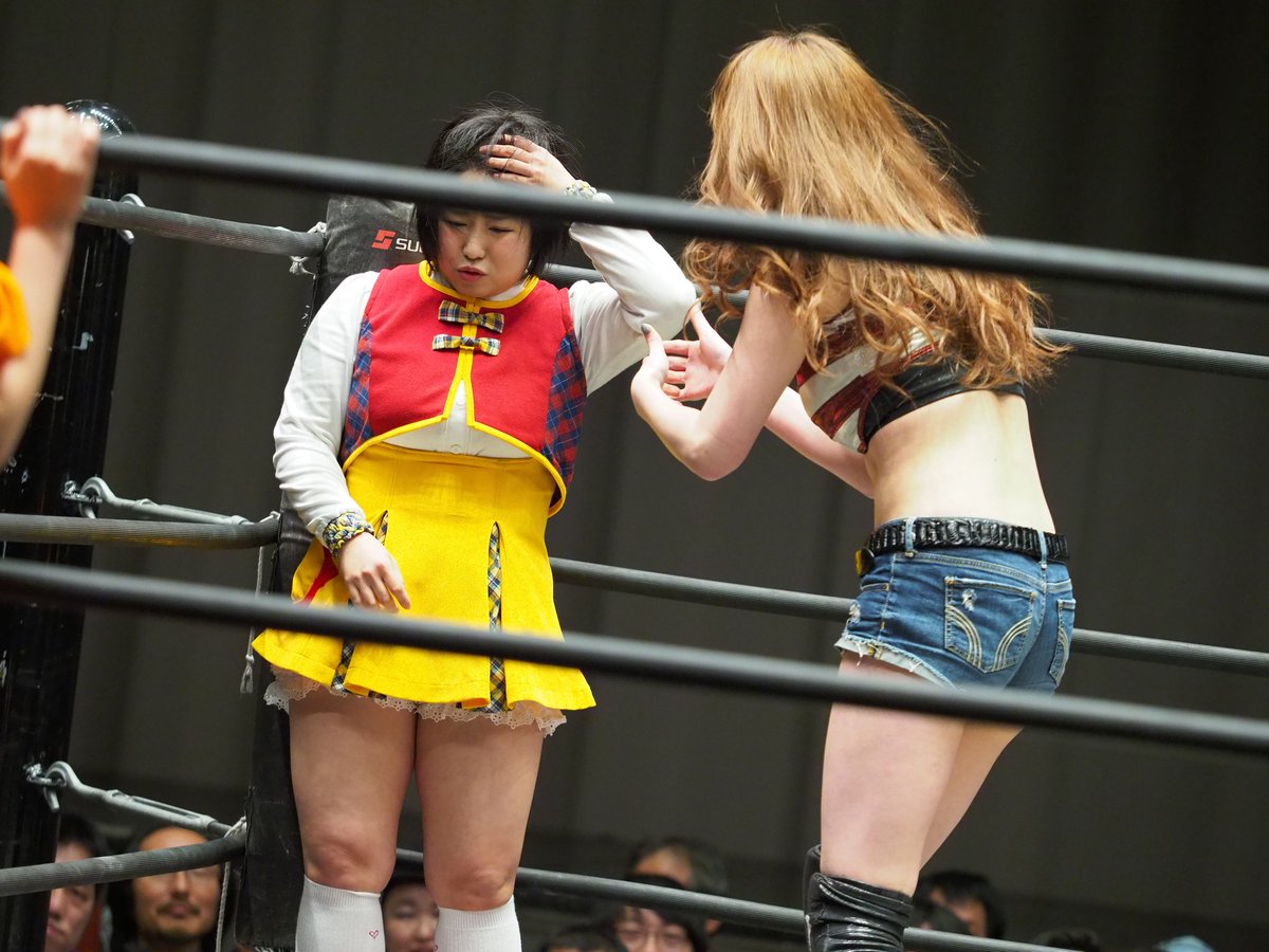 カレーマン Ar Twitter Tjpw 1 4 後楽園 髪を掴まれ 英語でキレる上福ゆき おねえさん ゴメェン ゴメェン と気圧され コーナーで小さくなる