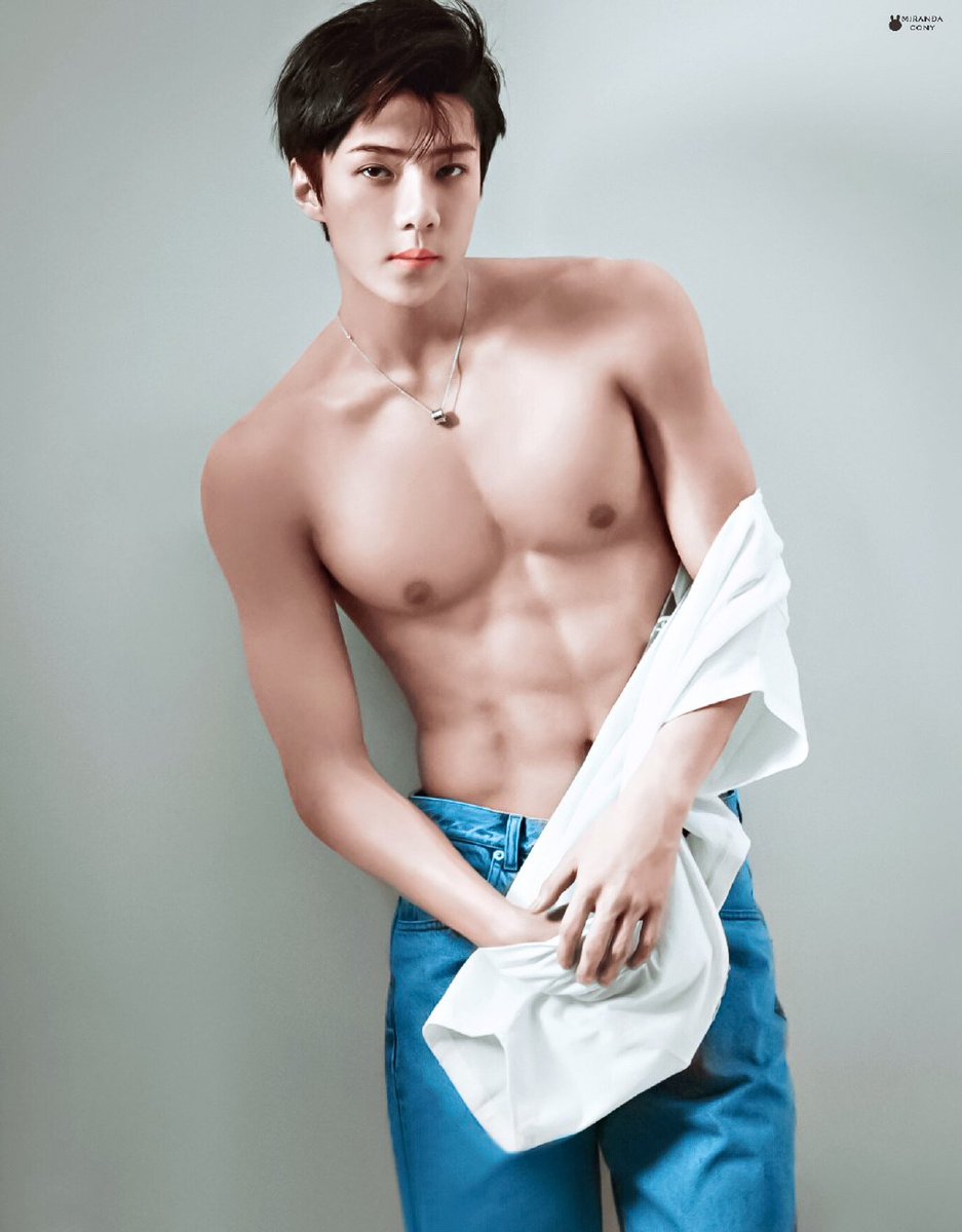 BUBBLETEAHOLIC's tweet photo. [PIC] #SEHUN LOEN KOREA MAGAZINE cr. mirandacony 
https://t.co/KOvrDmrm7O
https://t.co/XztL1XcEbE https://t.co/Gn0G0KobMg