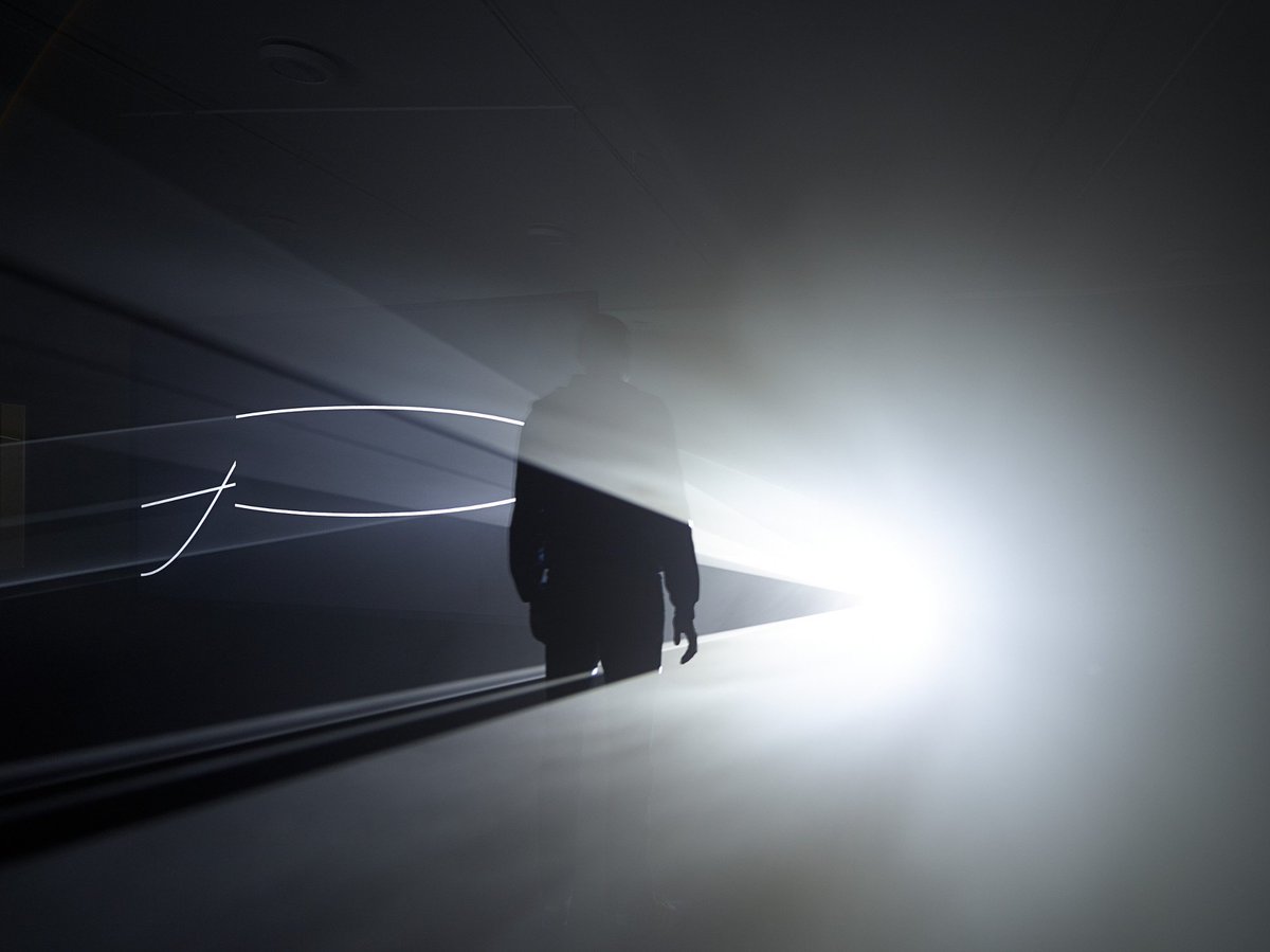 HepworthGallery's tweet photo. Join us next month for the opening party of Anthony McCall: #SolidLightWorks. There'll also be delicious street food and @NorthBrewCo  pop-up, 15 February 7 – 10pm, FREE ENTRY, no need to RSVP, just turn up! https://t.co/W2gdCZyG2z https://t.co/UW1qNh3I4o