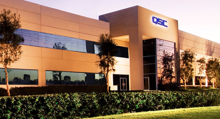 Beaconcreatives's tweet photo. RT @MichaelGarwood: From humble beginnings, professional AV firm @QSC celebrates 50 years in business #AVtweeps https://t.co/DVO6aP9hQU https://t.co/qUj8aFauxj