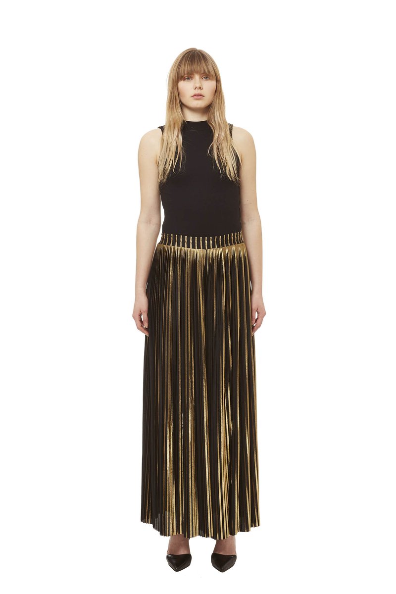5preview's tweet photo. the sale is online NOW - shop your favourite style here https://t.co/AoFfGtxp7L https://t.co/t3Ms8QXSCu