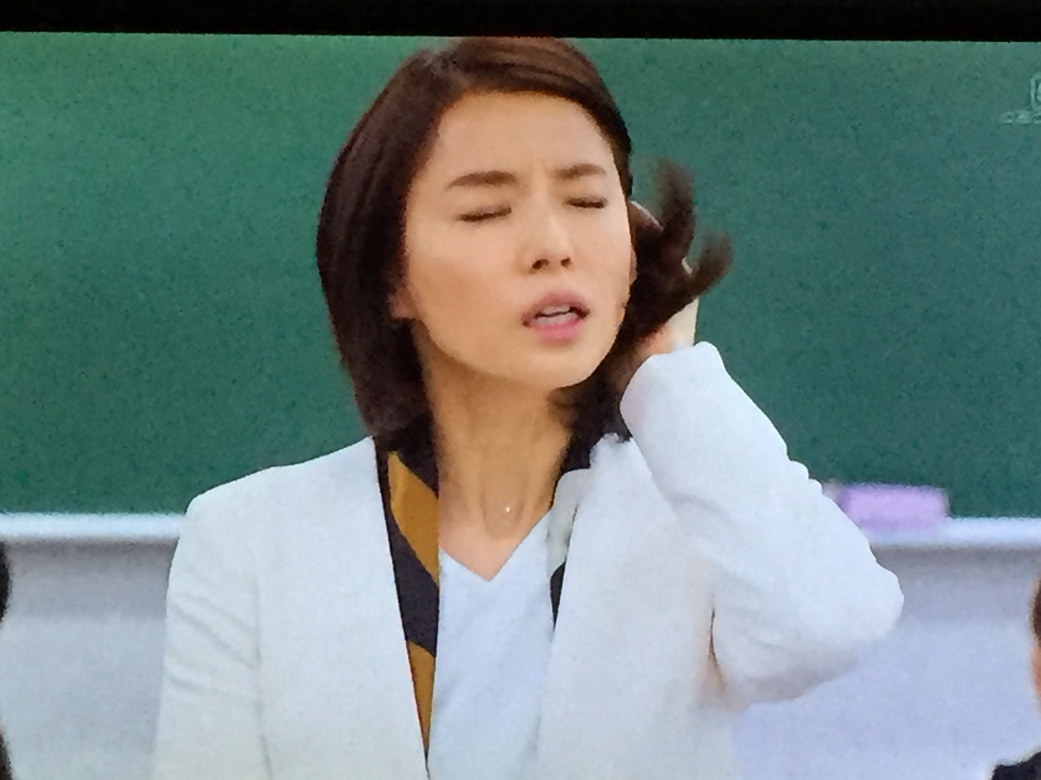 のびろべえ ハマりまくっている 逃げ恥 を帰宅早々に鑑賞 笑 今回 鑑賞した回でまさかの金八先生ものまねが 石田ゆり子さんに ガッキー 星野源さんの金八先生ものまねに爆笑です 鉄矢さんファンの僕には最高すぎ T Co Tilup8r4gr