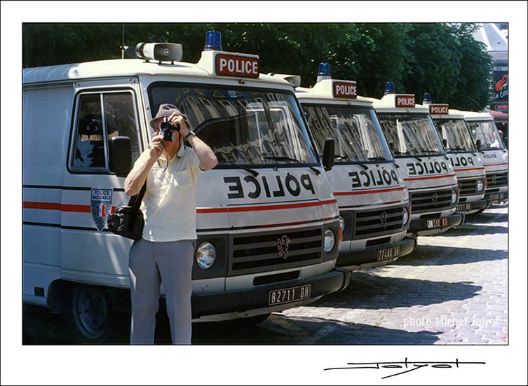 micheljolyot's tweet photo. Reims, rue Rockfeller, années 80.
#reims #reimstourisme #police #peugeot #photomicheljolyot #micheljolyot #jolyot https://t.co/yUudod4LIR