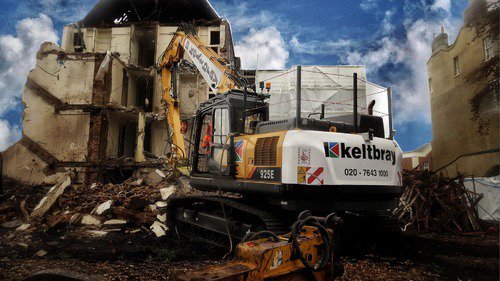 How cool is this picture of <a href="/KeltbrayGroup/">keltbray</a> LiuGong 925E Excavator in action?
Photo credit - <a href="/DiggerManBlog/">Nick Drew</a> #excavator #Construction #digger #yellowdigger #FridayFeeling #action