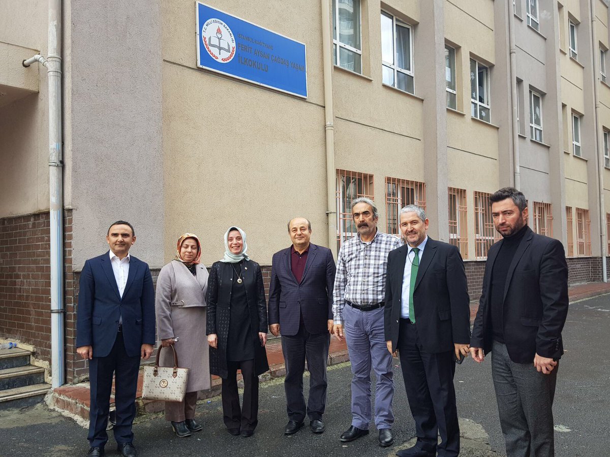 Ferit Aysan Çağdaş Yaşam İlkokulu ve Vasfi Çobanoğlu Ortaokulu müdürlerimizle görüştük, çocuklarımız için daha iyi neler yapabileceğimizi konuştuk.