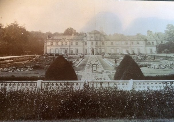 GrantleyHall_'s tweet image. For more than 200 years, the Norton family owned Grantley Hall, a Georgian-style estate outside Ripon in North Yorkshire. This is their story.

grantleyhall.co.uk/news/history-t…