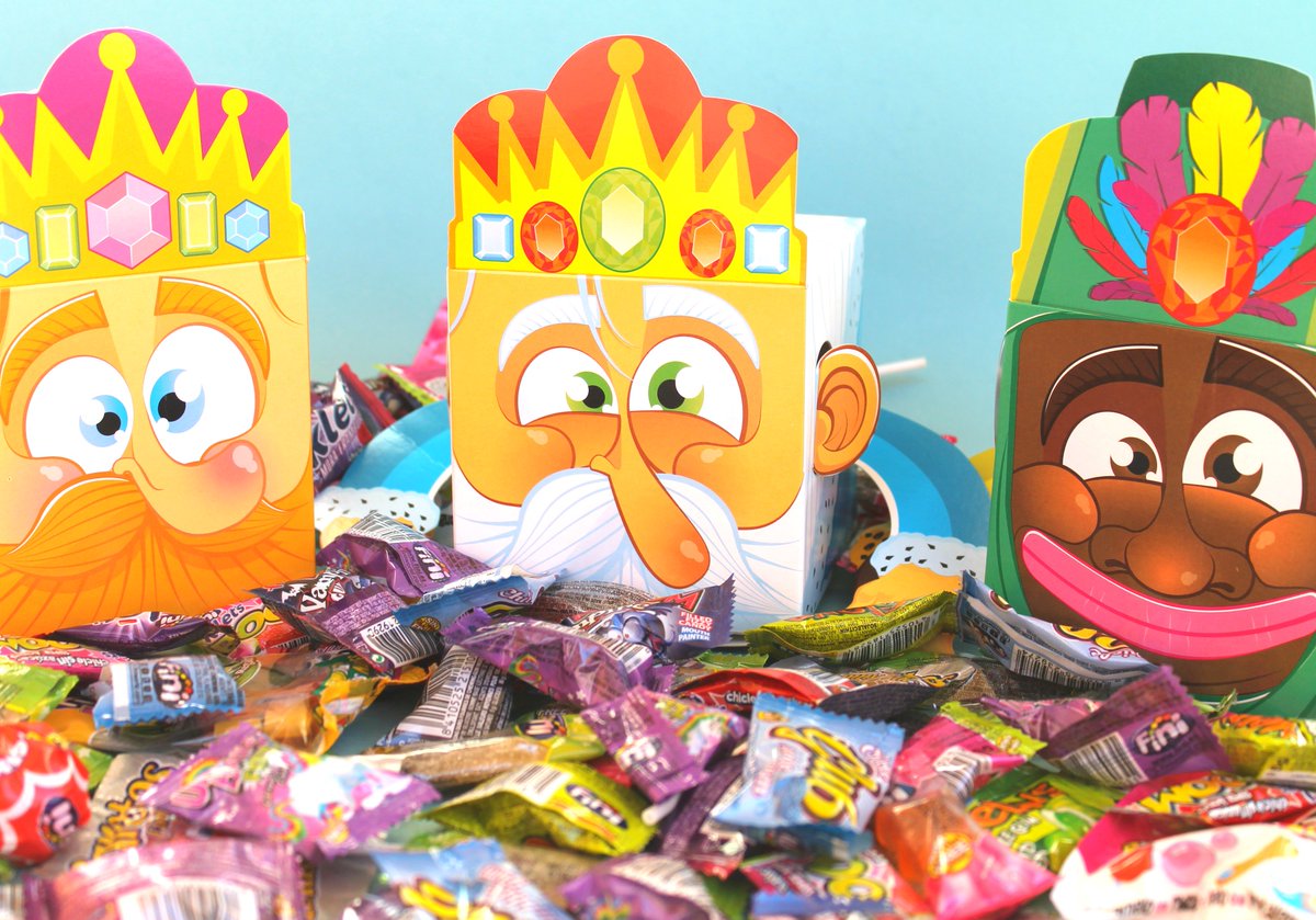 Fini_golosinas's tweet photo. ¡Ya están aquíííííí! 👑👑👑
Los #ReyesMagos arrancan de nuevo la #CabalgataFini buscando a quien se haya portado bien para regalarle chuches.
¿Quieres ser el ganador de un cajón de regaliz?
👉🏽 Síguenos
👉🏽 Haz RT para que se detengan en tu perfil
¡Participa hasta las 13:00h! https://t.co/wWUp8w4jyp
