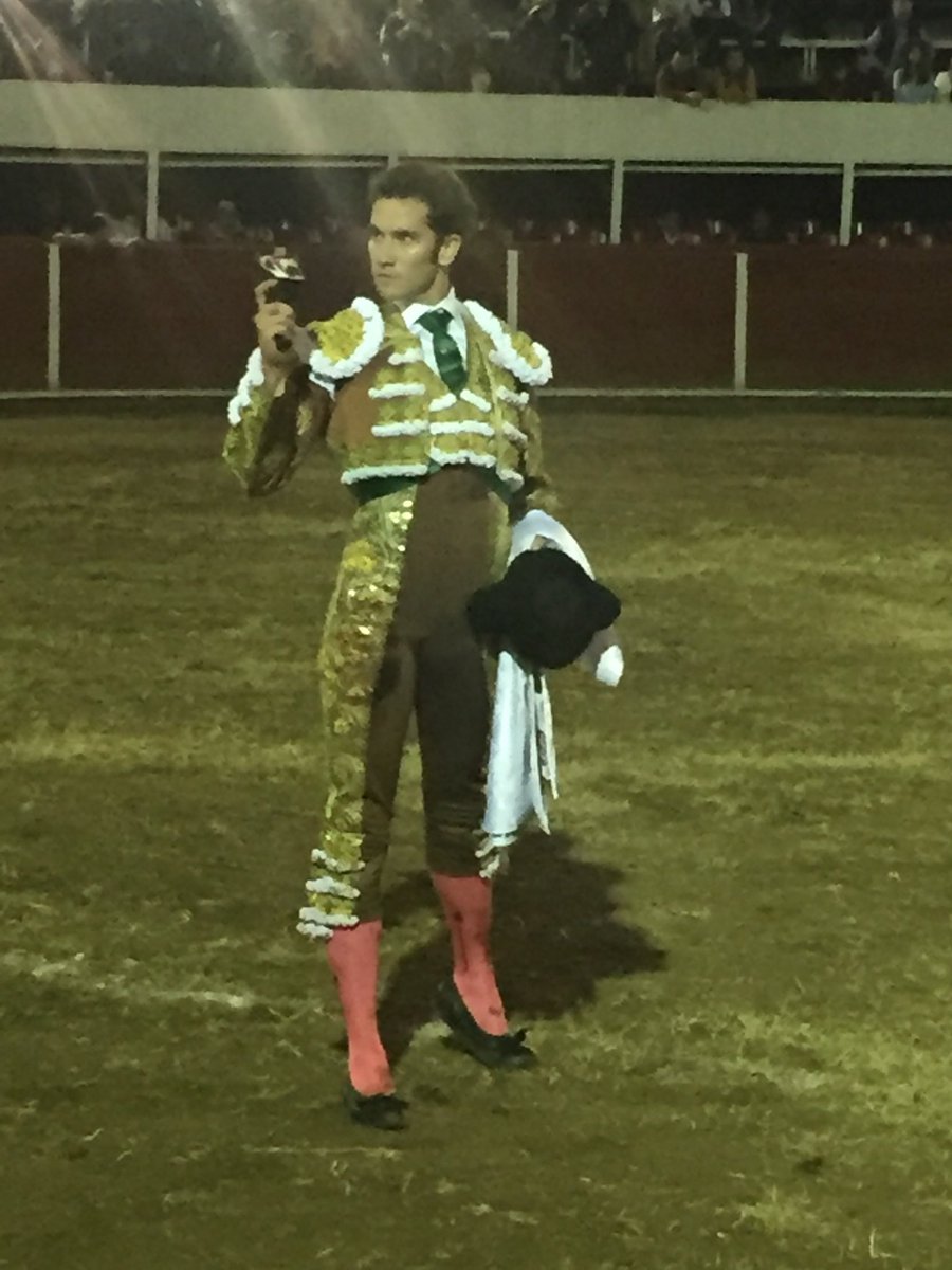 Yuriria (Guanajuato) MEX Corrida de feria Cortina Pizarro/Cerrito de Corzo, para rejones y 4 de <a href="/los_encinos/">Los Encinos</a> Emiliano Gamero: @corselman palmas/palmas Jorge Sotelo palmas/palmas Arturo <a href="/arttSaldivar/">Arturo Saldivar</a> palmas/orejas, Forcados San Luis Potosí pega a la 2ª 📷<a href="/Pacoolvera/">Paco Olvera</a> <a href="/portaltaurino/">Portal Taurino</a>