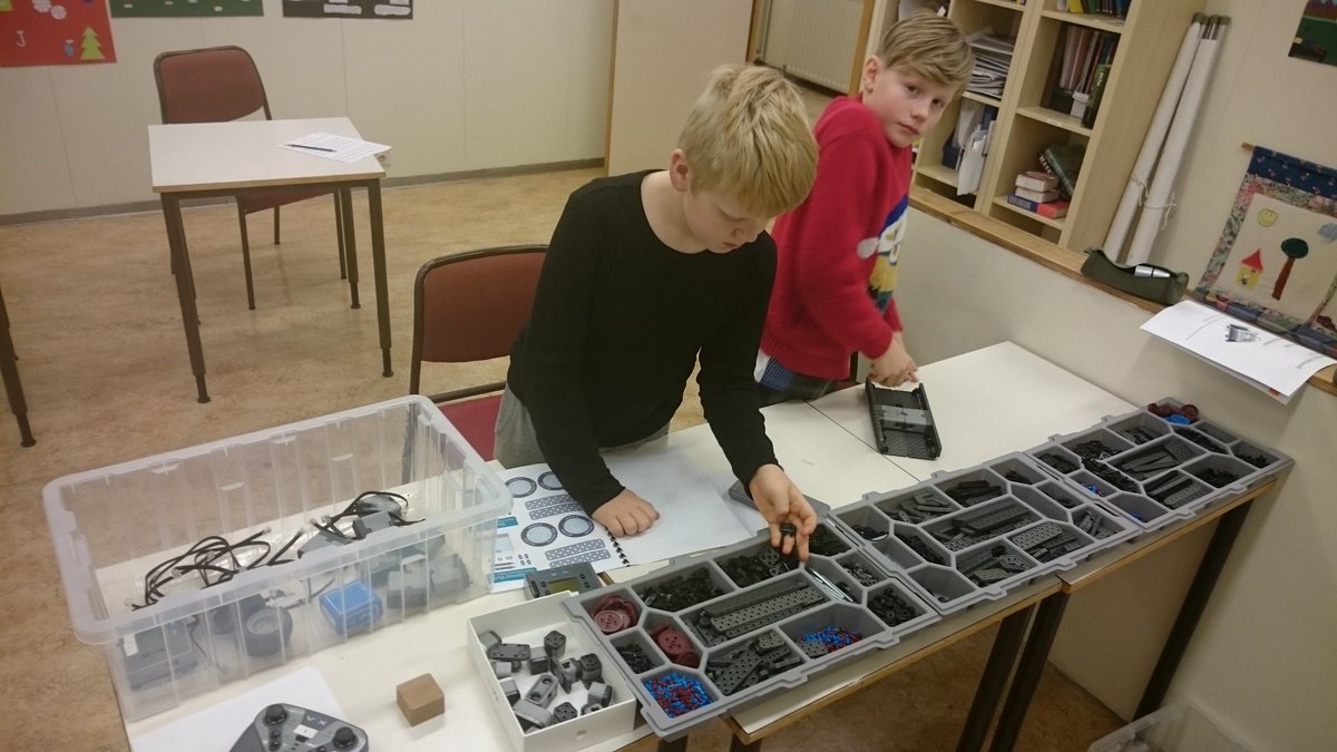 HRarson's tweet image. Það er komin tími á vélmennin.
:#vexiq #menntaspjall