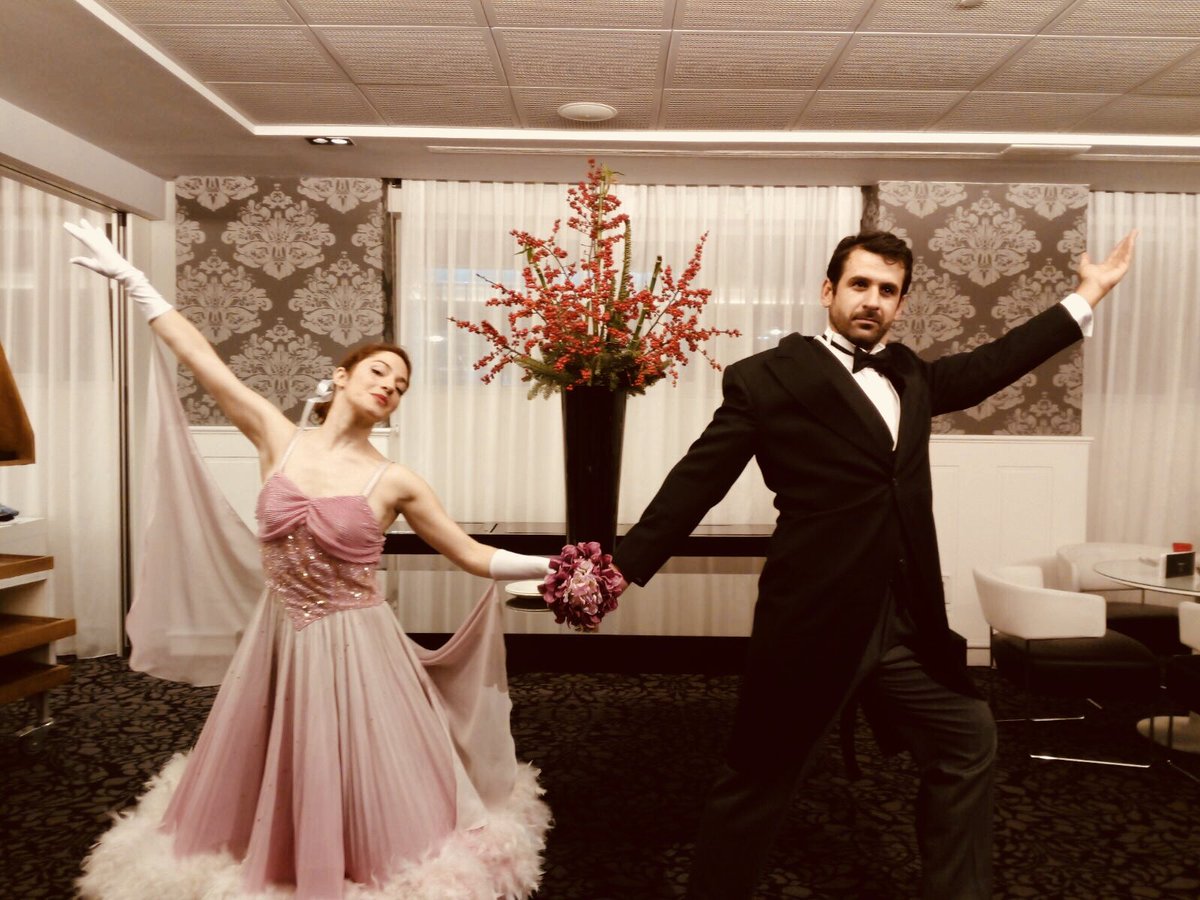 sureventos1's tweet photo. Feliiiz 2018!! Sureventos recibió el año en el Orient Express en el Gran Meliá Colón, lo pasamos genial, todos los ingredientes para que los clientes se lo pasaran en grande, hicimos parada en París, Viena y Estambul... un viaje inolvidable!@sureventos1 @GMelia_Colon https://t.co/1xJb7wcJnT