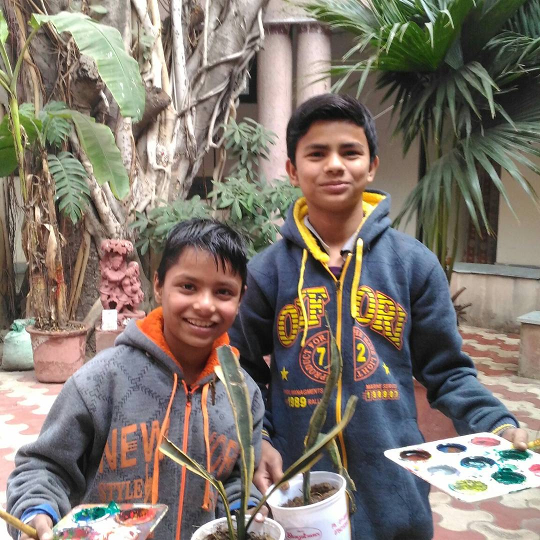 YuvaEktaF's tweet photo. #Homecoming is about gifting a plant. Prosperity, strength and happiness.
#theyuvaektafoundation #upcycle https://t.co/wHmExkC8uG