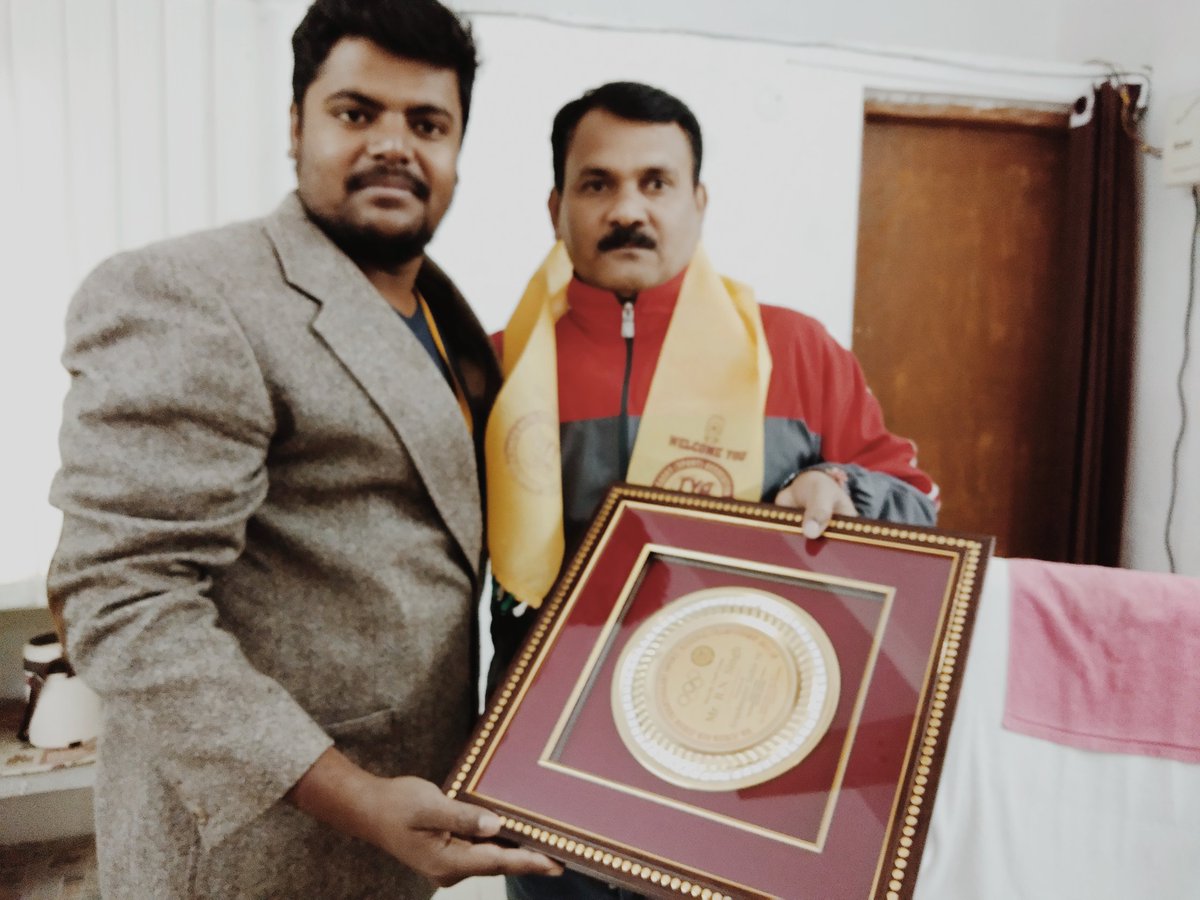 tyasportindia's tweet photo. Today our Secretary Sanskar srivastava and Mr.VK Anand Sec.general (u.p) meet Mr.RN Singh 
Joint Sport Director (U.P)
@anandeshwerupoa @Ra_THORe  @CMOfficeUP @PrakashJavdekar 
@navsekera @WorldThighyoga1 @CMOfficeUP @CathyTurneyLafs @ChetanChauhanCr @StudentOlympic @MoHFW_INDIA https://t.co/cKwaVcfr3p