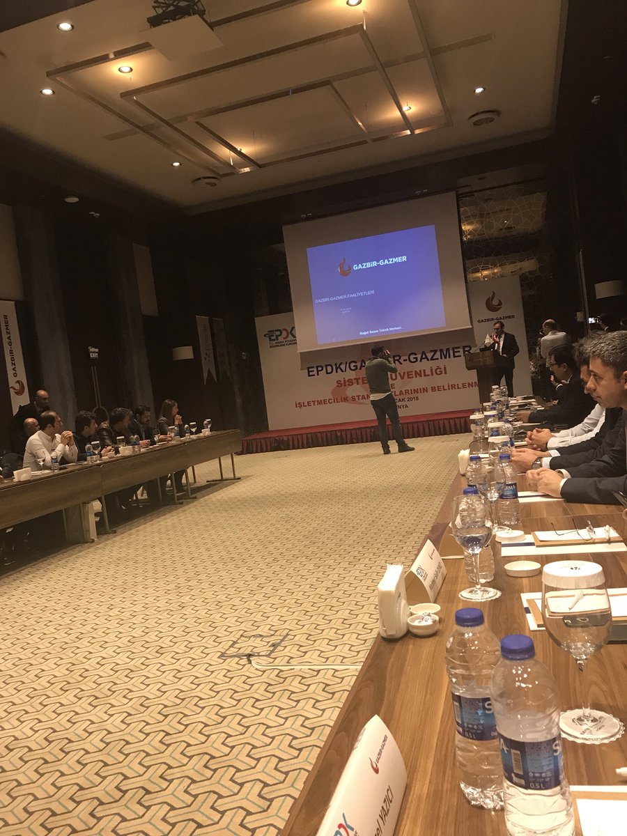 gazbir_'s tweet photo. EPDK-GAZBİR GAZMER Sistem Güvenliği ve İşletmecilik Standartlarının Belirlenmesi Toplantısı Konya’da devam ediyor. @epdk @GazbirGazmer #enerji #doğalgaz https://t.co/JKwqSHXIaT
