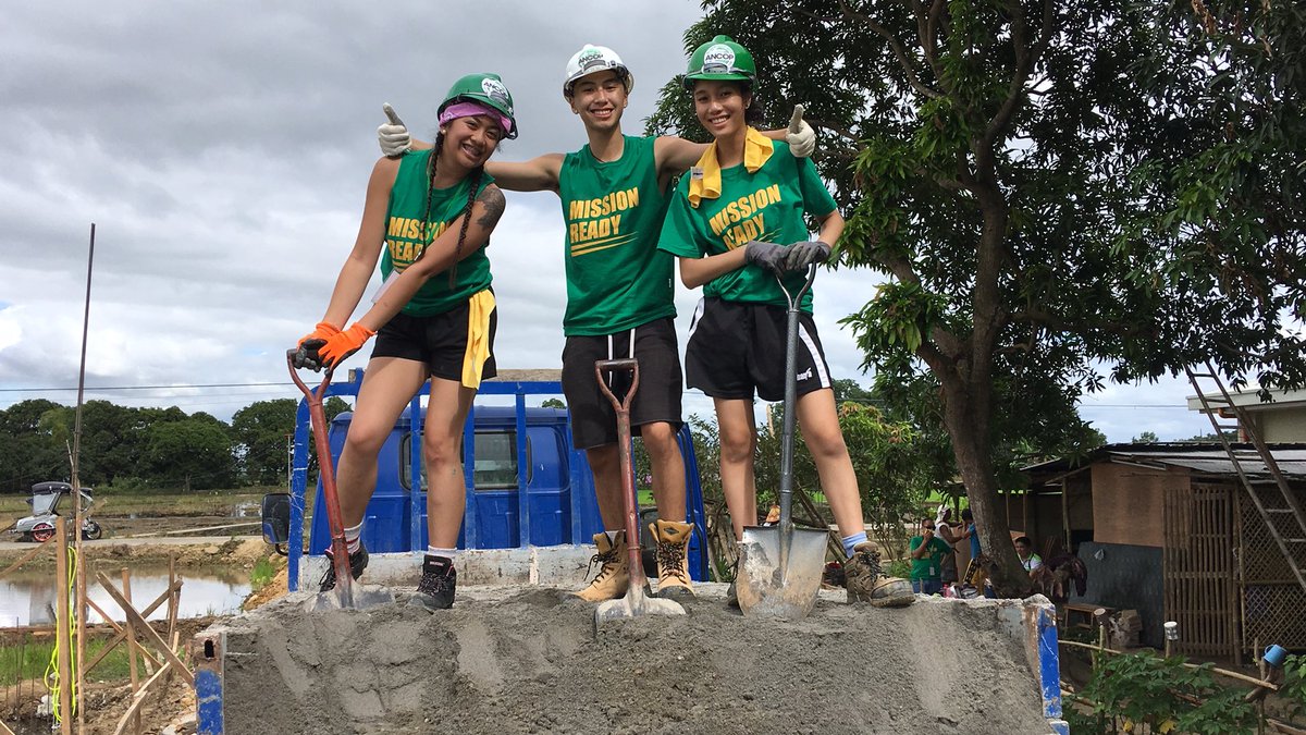 MikeCLeadership's tweet photo. True giving = giving without ever expecting anything in return. Student leaders from @TCDSB meet the beneficiaries of the houses they are helping to construct. #FaithInAction #CatholicStudentLeadership #PH2K17 https://t.co/OxAOzZPDTq