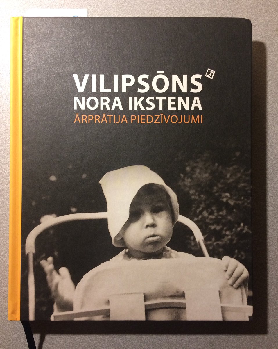 Superīga grāmata par mākslinieku Vīlipsonu, lasu un visu laiku esmu pārsmējies: “Kamēr viņš koda, cilnis izskatījās labi. Bet vienrīt, ierodoties skaidrā, Ārpim bija skaidrs - Lāčplēsis izskatās stulbi.”