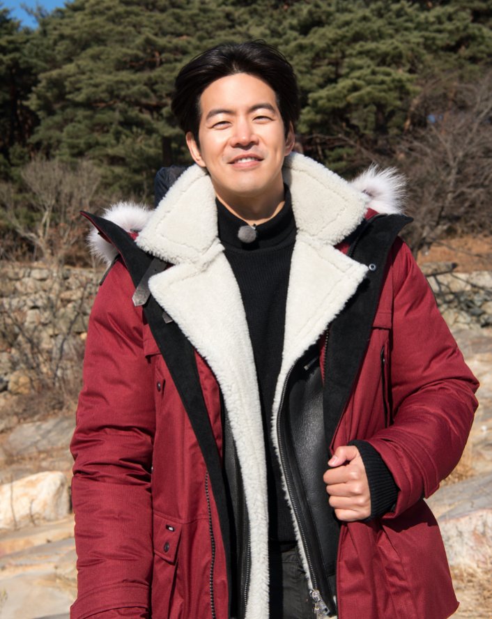 TueMoon's tweet photo. #LeeSangYoon
#MasterInTheHouse
#VarietyShow
cr: photo owner https://t.co/Z3TRCdEGSX