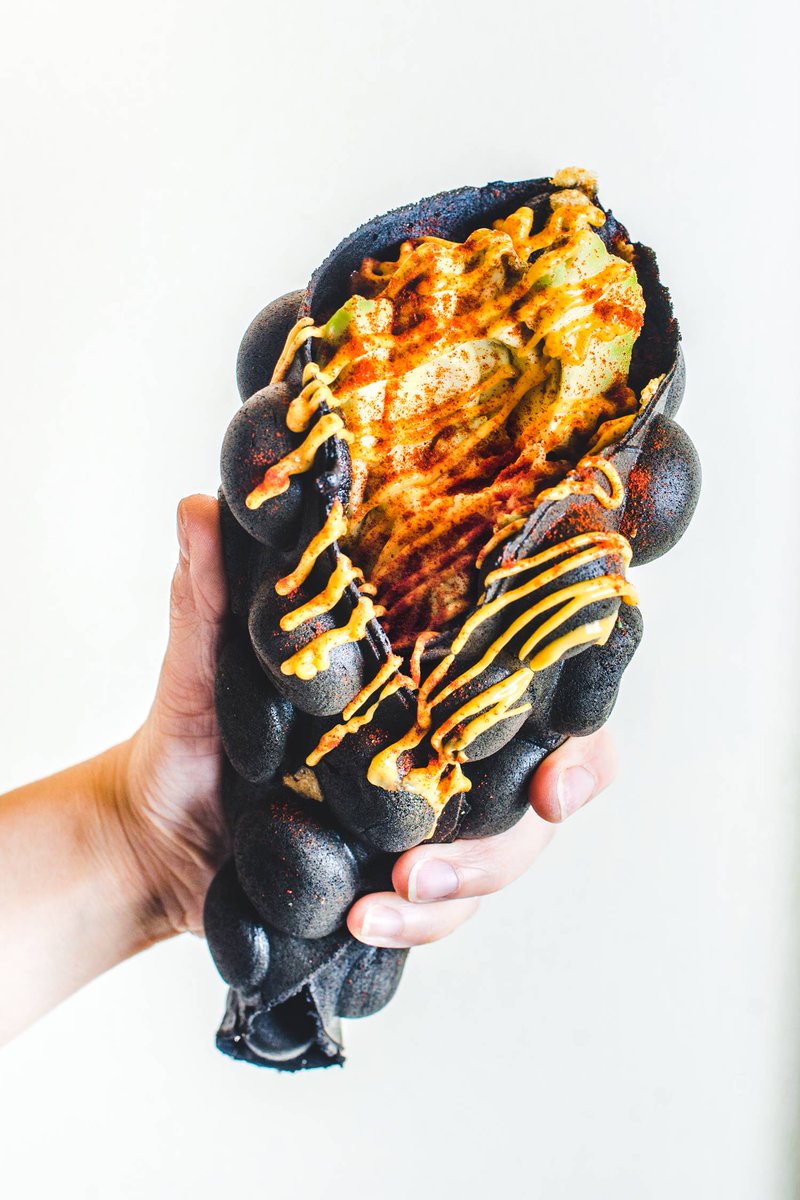 ChinatownLondon's tweet photo. SAY CHEESE!! 🧀 And Egg. 🍳 And Avo!!! 🥑 😍 All your favs wrapped into the #WinterFlame bubblewrap waffle from @bubblewrap_LDN 💃🏽 #chinatownlondon #treatyoself #bubblewrap #waffle #eatlikealocal https://t.co/RSSNMbkm2W