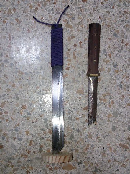 This is my Knife. anarcoblog.wordpress.com/2018/01/05/thi…