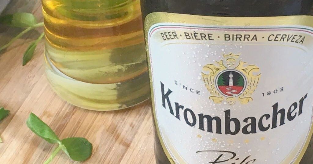 GingerJaxx's tweet photo. CRACKING OPEN A @krombacherUK & GETTING IN THE KITCHEN| https://t.co/qRRVpE8j0j | #sponsoredblogpost #beerreview @UKBloggerRT @fdbloggers #beerbloggers #LIVBloggers https://t.co/OUUdLcJlbt