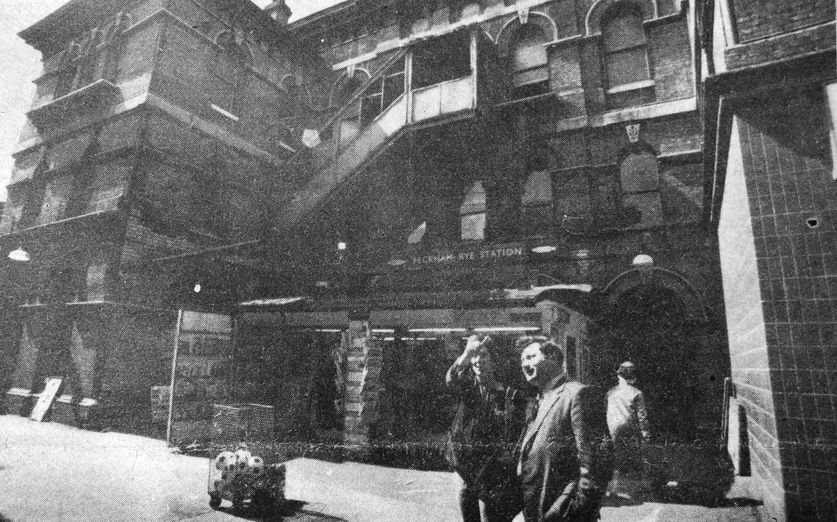 thepeckhamsoc's tweet photo. Glorious Peckham 1974 https://t.co/WkN71H2vSs