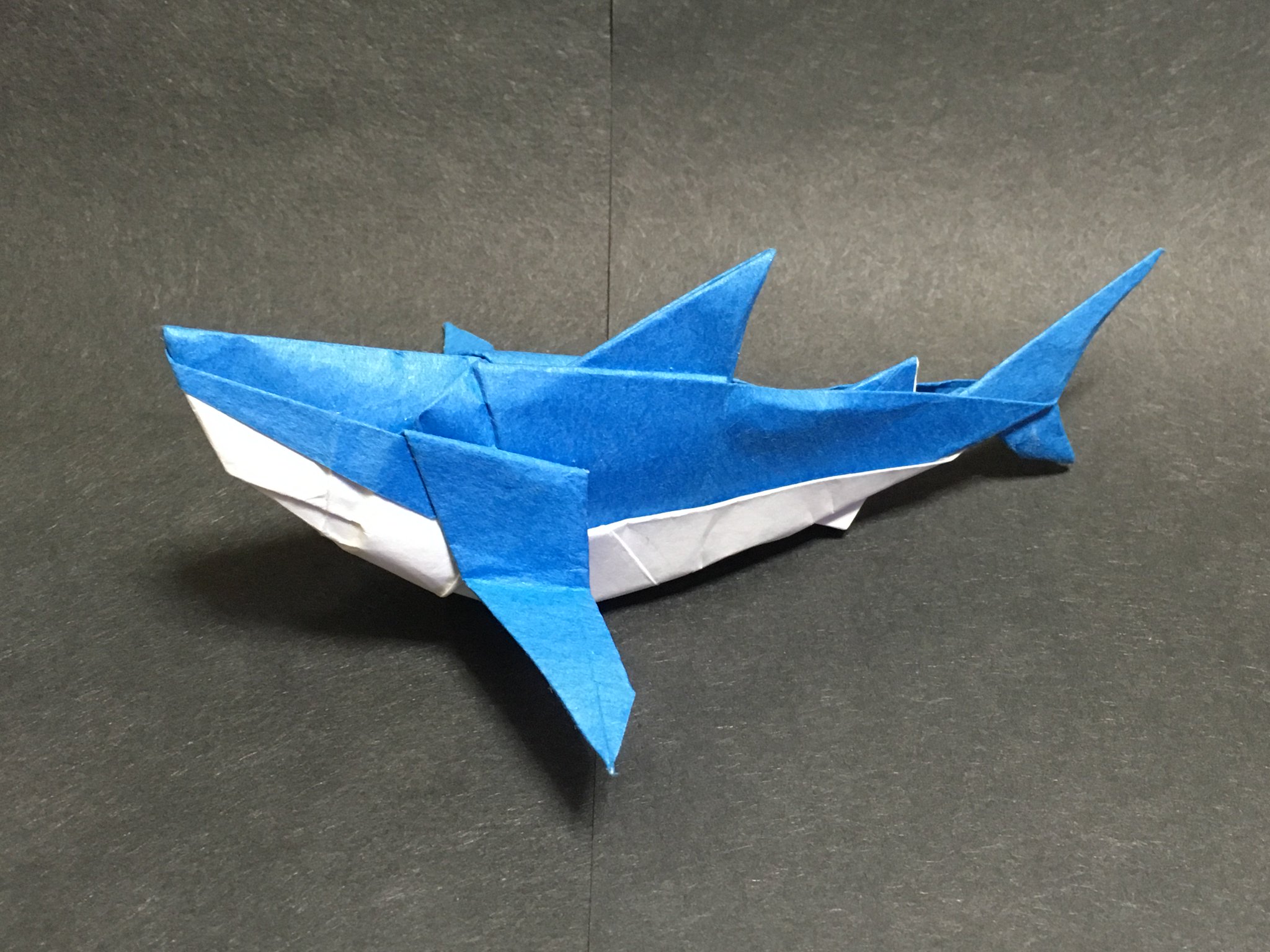 在 Twitter 上查看 Petitartgolgo13 的推文 Twitter