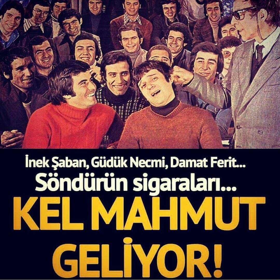 SahneMeydan's tweet photo. "Fotoğraflar anı ölümsüzleştirir, tek tek aramızdan ayrılan da olsa o fotoğrafta her zaman yanı başımızdadır ve bize hatırları 'Gülen Gözleri'dir."
Büyük usta #MünirÖzkul'a sonsuz saygıyla... https://t.co/7U5PRog76z