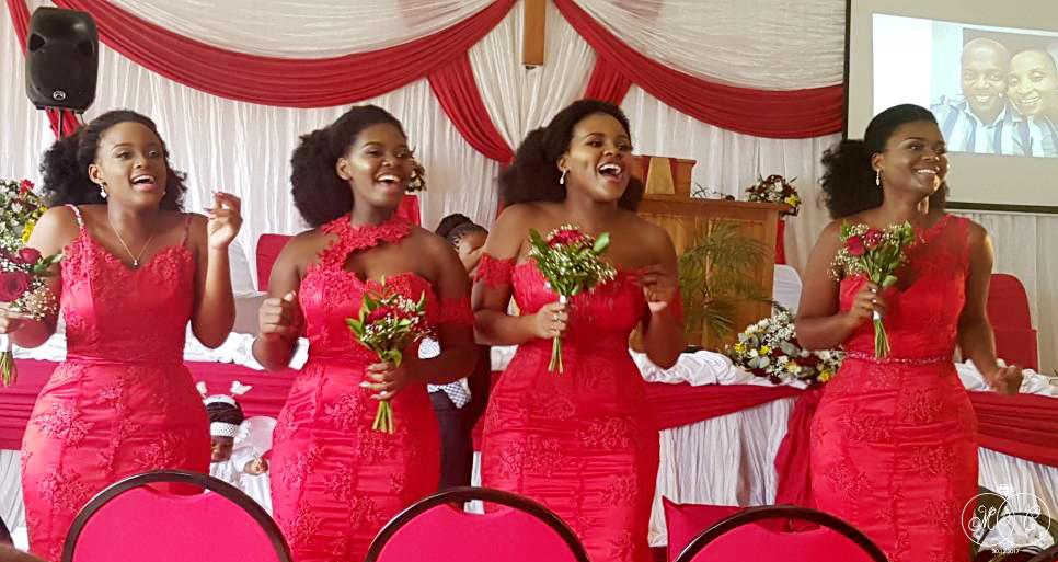 AneleTee's tweet photo. My Aunt got married this past weekend and asked her nieces to be her bridesmaids. We looked like muhhhhnaaaaay.😍😋
A wedding and a half, wow, please!!!😍❤ #SwaziButter https://t.co/A1a0sJBobR