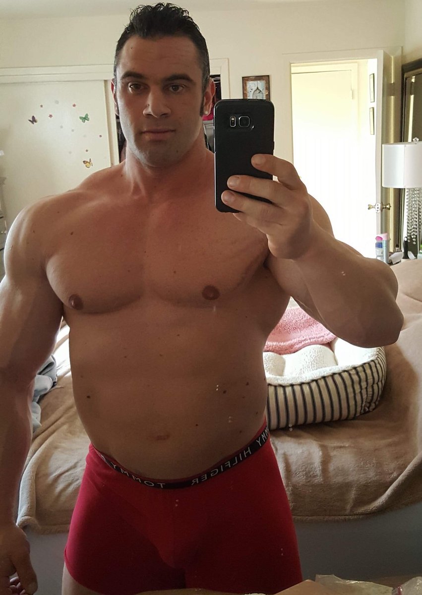 Big Muscle man, available for private appointments!

Big Max is back! A new video  at - bigmaxmuscle.com

#bodybuilder #muscle #maleescort #escort #flex