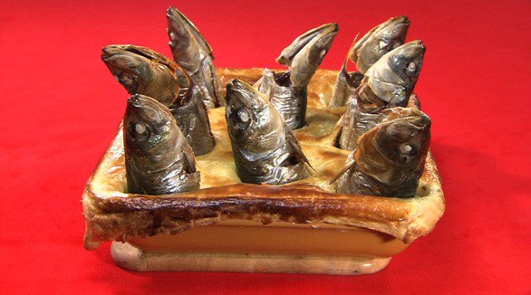 Twitter 上的 老 狼dot 魔女の宅急便見ててニシンのパイ美味しそうだなって思うけど いざ検索すると半分ぐらいの割合で出て来る残酷な現実の形 イギリスマジ許すまじ T Co Qsezk72icd Twitter