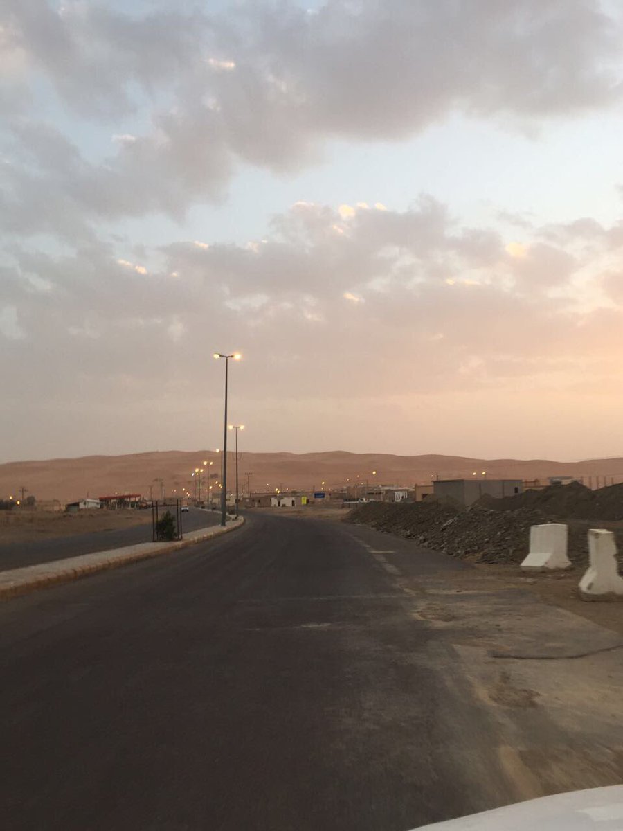 meshalmetab's tweet photo. #بلديه_النبهانيه_مهمله_اللغفيه 

@EmarahAlQassim
@Qassimmun
@saudimomra
@nbha7
@majlisnabha 
#معاً_ضد_الارهاب_والفكر_الضال
#الجمعه 
صبات بدون اناره وقد تسببت بوقوع حادث لاحد ابناء القريه لكن الله لطف به هل ينتظرون ان تتسبب بوفاه لكي يصحوا من سباتهم؟ https://t.co/B0uBvHqPoE