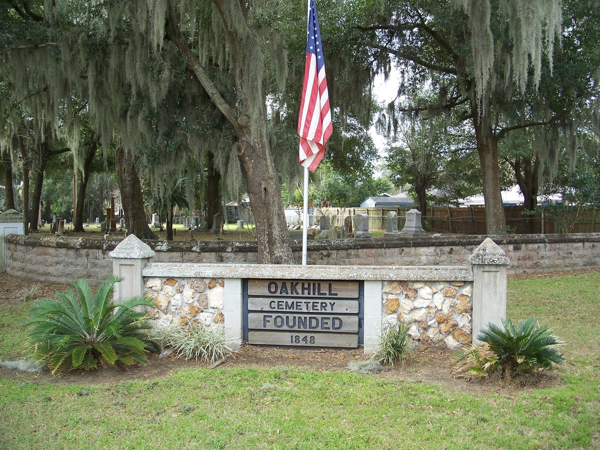 Our monthly cemetery tour is this Saturday 1/6 at 11am beginning in the History Center rotunda <a href="/PolkCountyFL/">Polk County Florida</a> #Cemetery #Bartow