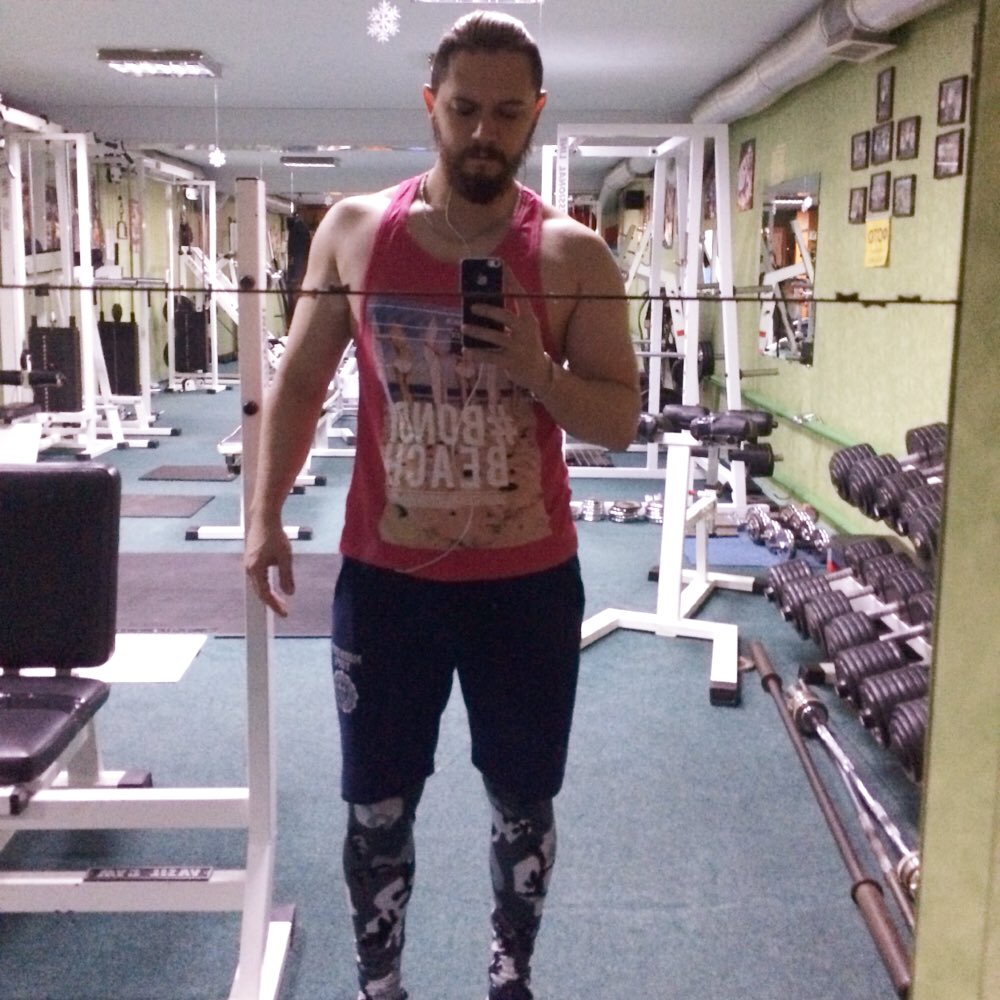 Кто-то ещё отмечает,а кто-то железо таскает #спорт #фитнес #sport #Fitness