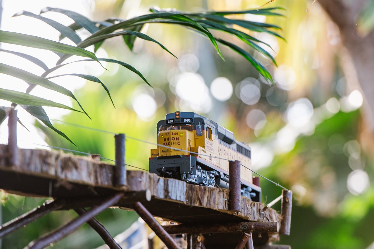 rpdfun's tweet photo. Due to the tremendous popularity of the new Sinnissippi Station Model Garden Railroad Exhibit currently on display at #Rockford Park District’s Nicholas Conservatory &amp; Gardens, the exhibit has been extended. https://t.co/aZwj07nuFL @gorockford #NCG https://t.co/4sHjDBr4QA