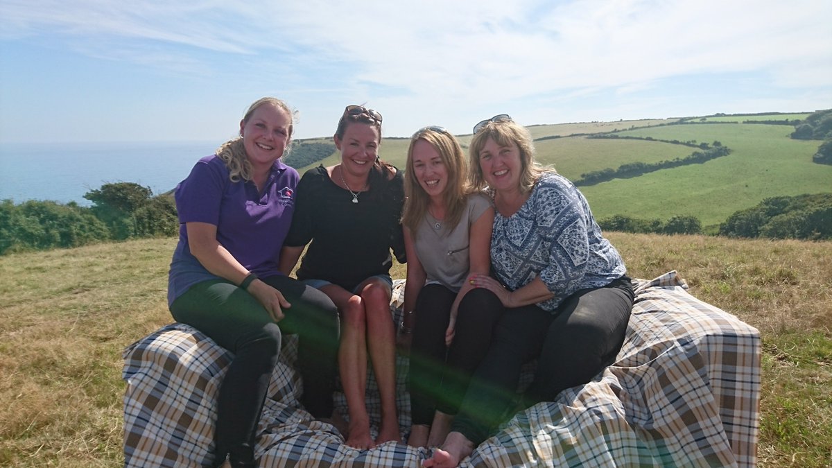 Don't forget to follow all our friends and #KeepitChaos! @StayAtHomeUK
<a href="/IconicCornwall/">Iconic Hair & Beauty 💚</a> <a href="/GreensoulsGB/">#GreenSoulsgb</a> <a href="/ChaosFarmUK/">CHAOS Farm 🌿</a> @CafeChaosTruro ❤️