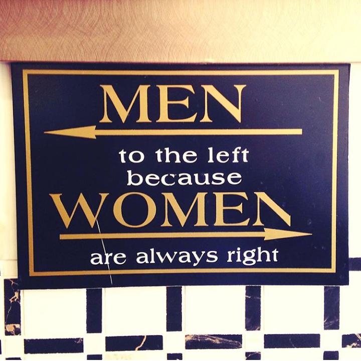 Twin Pines Diner - East Haven, CT .. posted by @washclothdoll on Instagram #whatIseewhenIpee