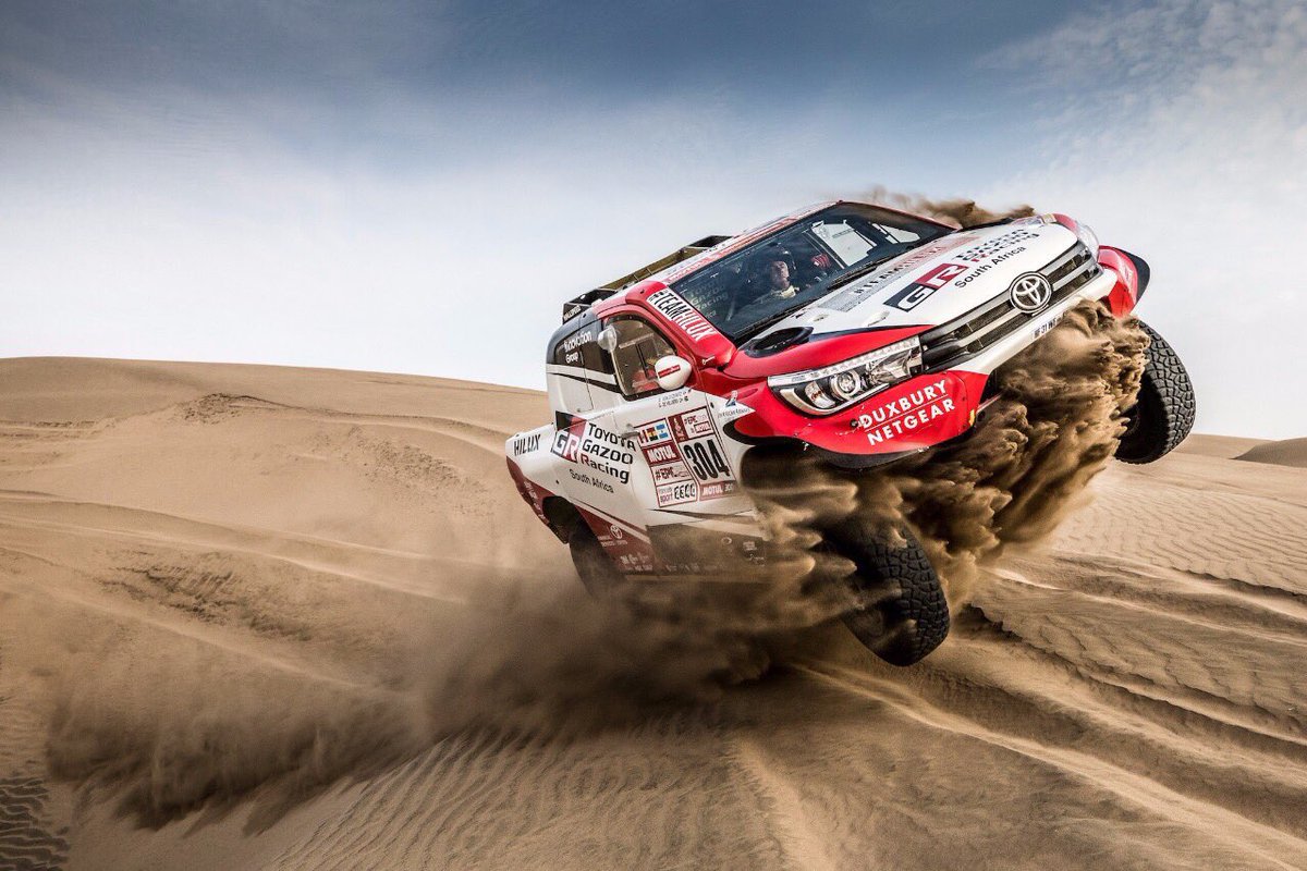 Another cool pic from our testing.#dakar2018 #teamhilux