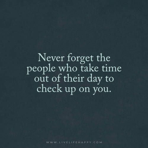 Even if it's just a quick "Hey! Hope you have a good day!" text, it can mean so much to a friend. If you take a lunch break, call a friend over lunch while you go for a walk. Not only can you catch up, but you also get some exercise! #FridayFeeling #mentalhealth