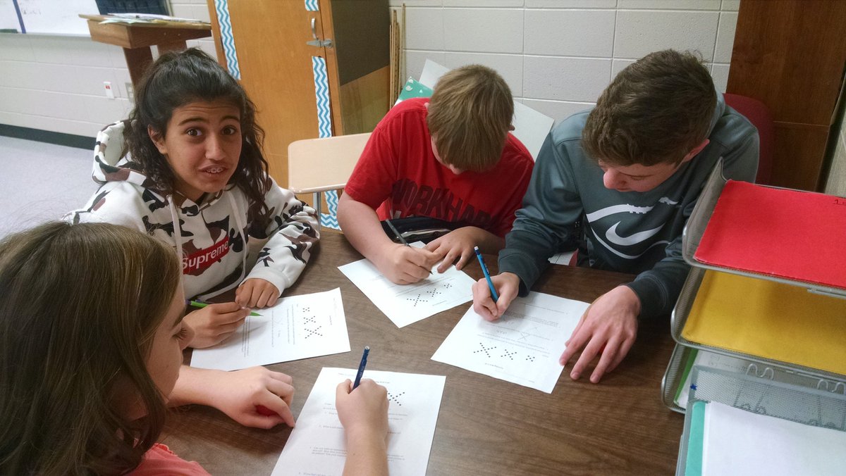 KateElliottRCE's tweet image. FUN with FUNctions - modeling by drawing and building @RCEMiddle ! #MathRules #FunWithFunctions