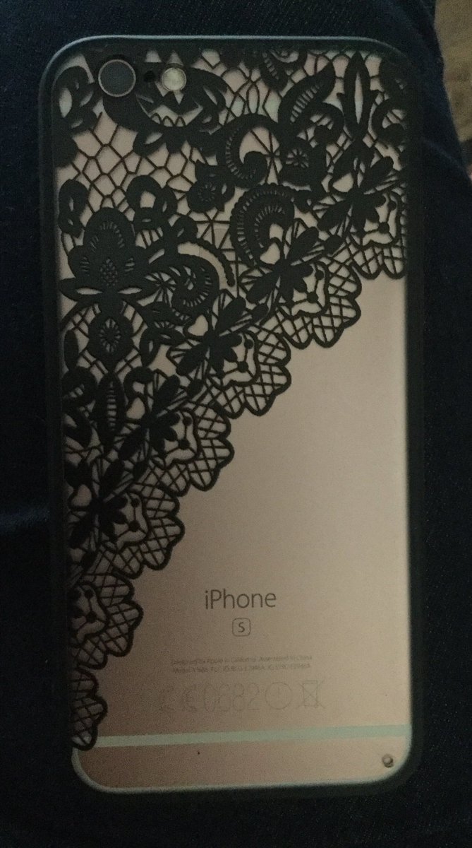 knit1slip1psso's tweet photo. I rather like that my new iPhone protector looks like saucy lace. 😊 #clumsytart #smashediphone #applekeepsmepoor https://t.co/xwM1JrH2C4