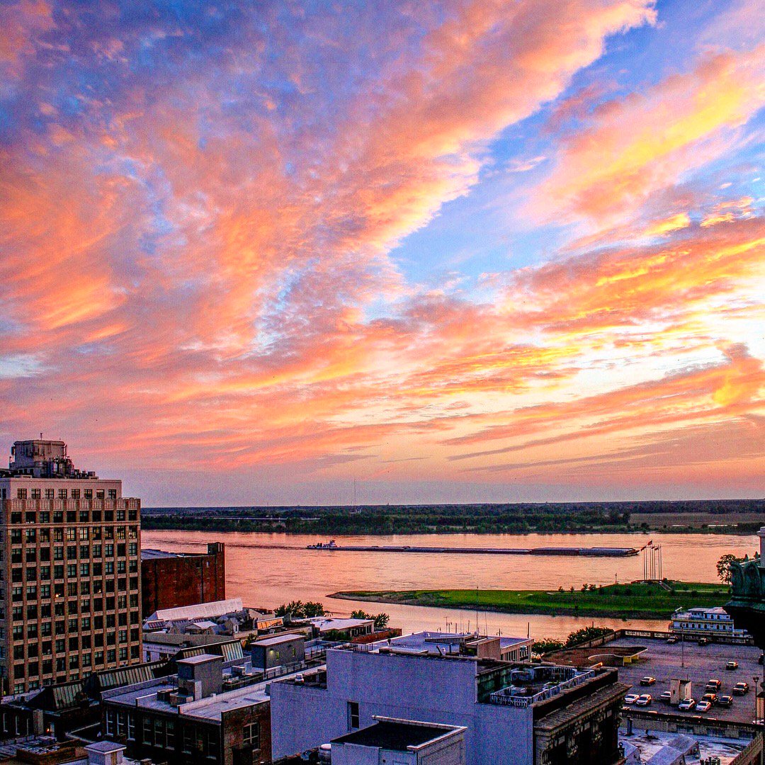 choose901's tweet photo. Happy Friday! We have several ways to have an amazing weekend in Memphis.
-> https://t.co/XViJ4JSYEw https://t.co/q20SxYvrOX