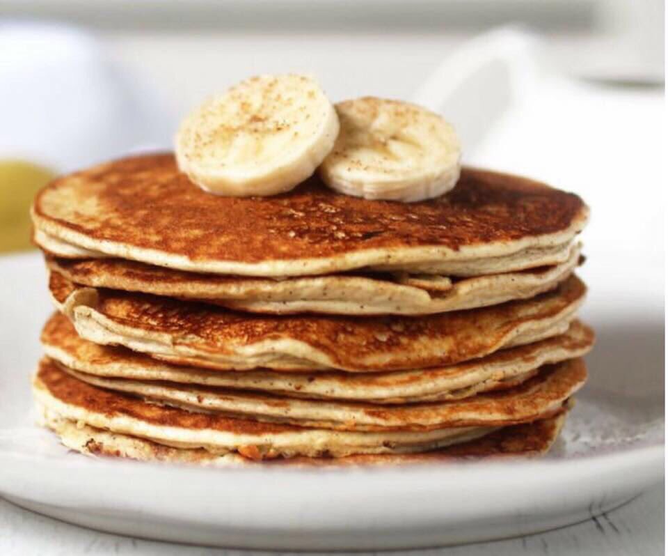 BbhealthNetwork's tweet photo. Pancakes for brekkie 😍❤🙌🏻💫  🍫 Scoop of our Chocolate / Vanilla protein  🍳 2 eggs  🌰 Dash of almond milk  🍓Chopped fruit  🍨 Natural Greek yogurt   Instead of a shake 🙌🏻🌸❤💗🤗 Delish 😋😋👌🏻 #bbhealthnetwork https://t.co/TzwyBxfutm