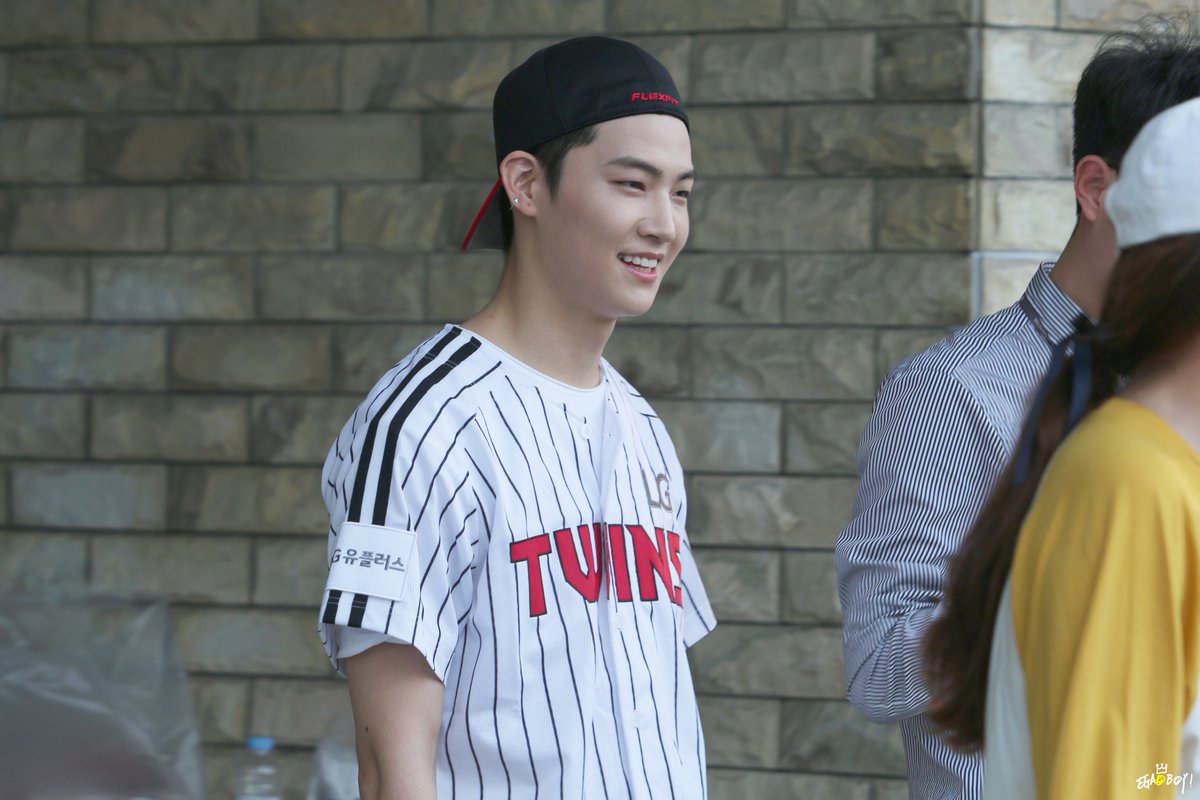EGAOB2_'s tweet photo. 재법ㅅㅣ⭐️ https://t.co/iviGKAzYcM
