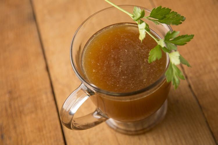 eatcolour's tweet photo. let’s fight this weather together...

tell us “BRRRR COLD” 
get a FREE sample of our
house-made beef bone broth!

while supplies last https://t.co/vvoYuYIIMR
