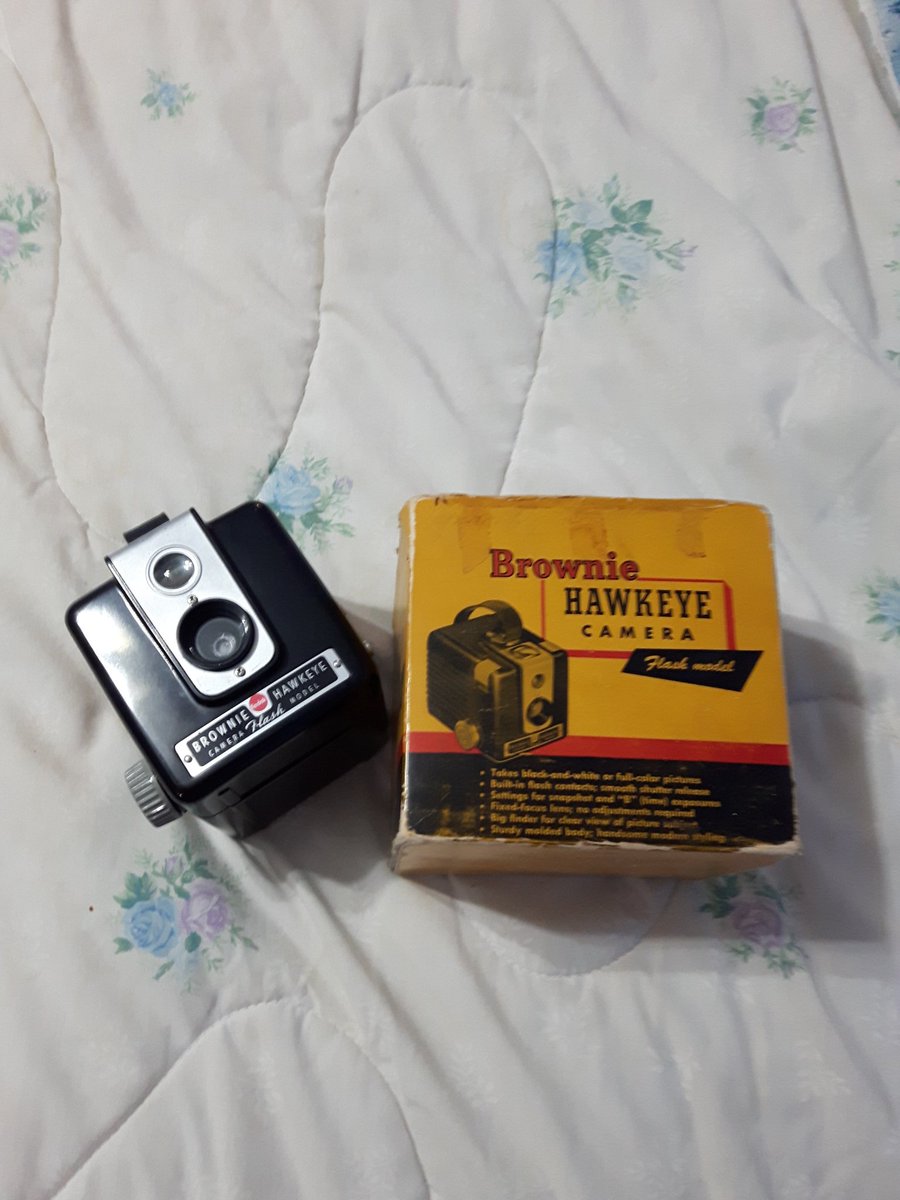dragonflyhiker's tweet image. This was my first camera. I went all over taking black and white photos #firstcamera #browniehawkeye #photography
