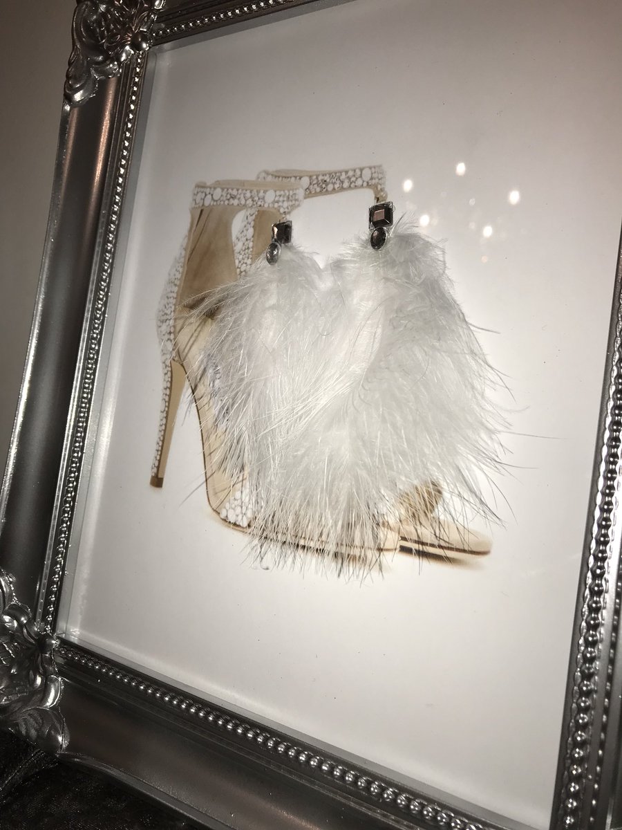 beau_lovelyxx's tweet photo. Jimmy Choo Inspired 3D Frame 🖤 DM To Order 🖤 Trusted Seller 🖤 PayPal Accepted 🖤 All Items Sent Recorded Delivery https://t.co/ouedhKRrpq